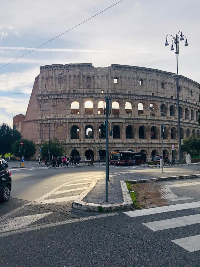 Colosseo Ohana Suite Intero Appartamento Open Space Рим Экстерьер фото